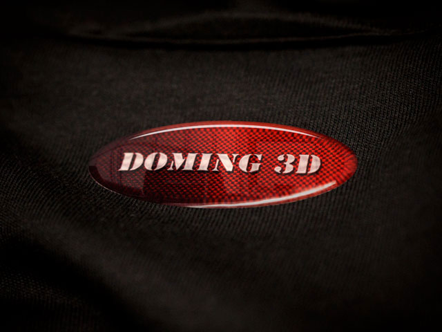 Wypukłe logo 3D z żywicy poliuretanowej na odzieży